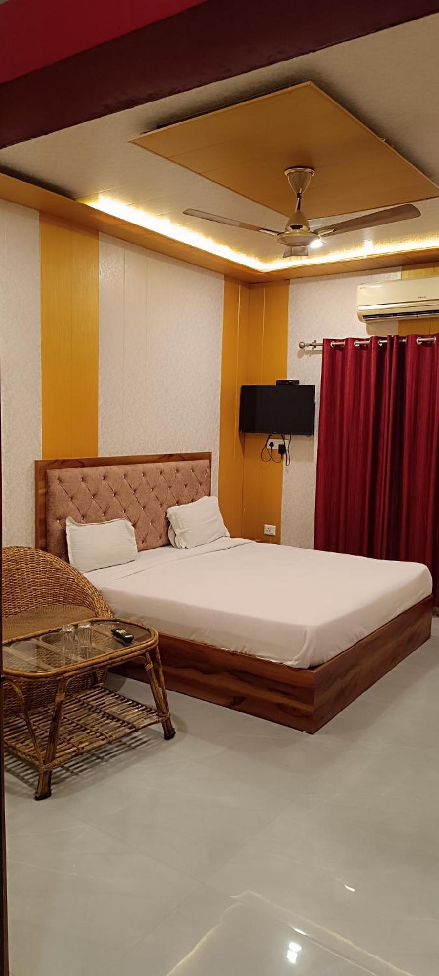 Hotel Shiv Ganga Rishīkesh Esterno foto