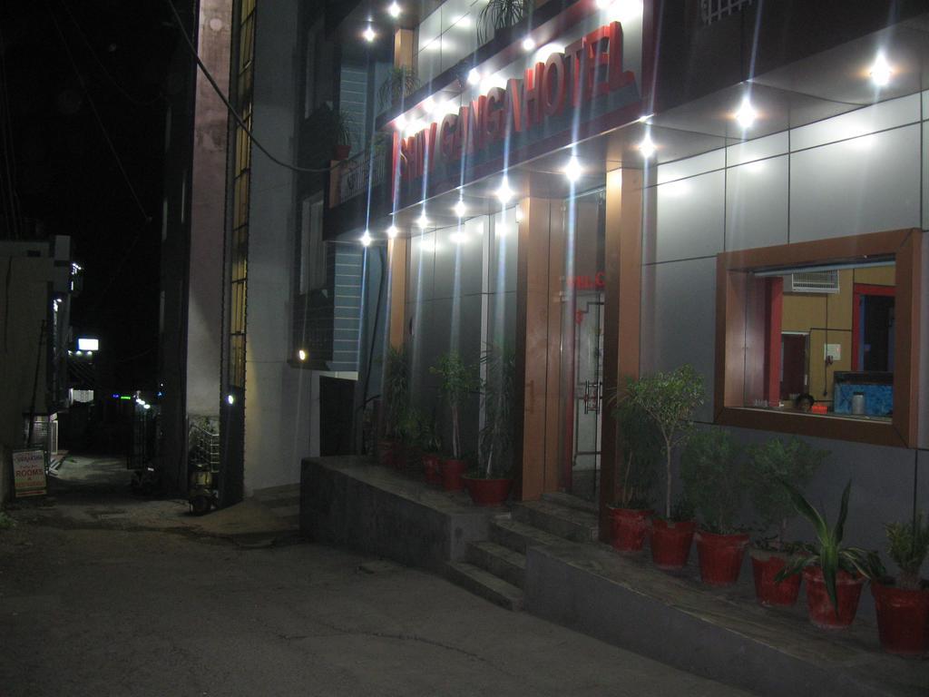 Hotel Shiv Ganga Rishīkesh Esterno foto