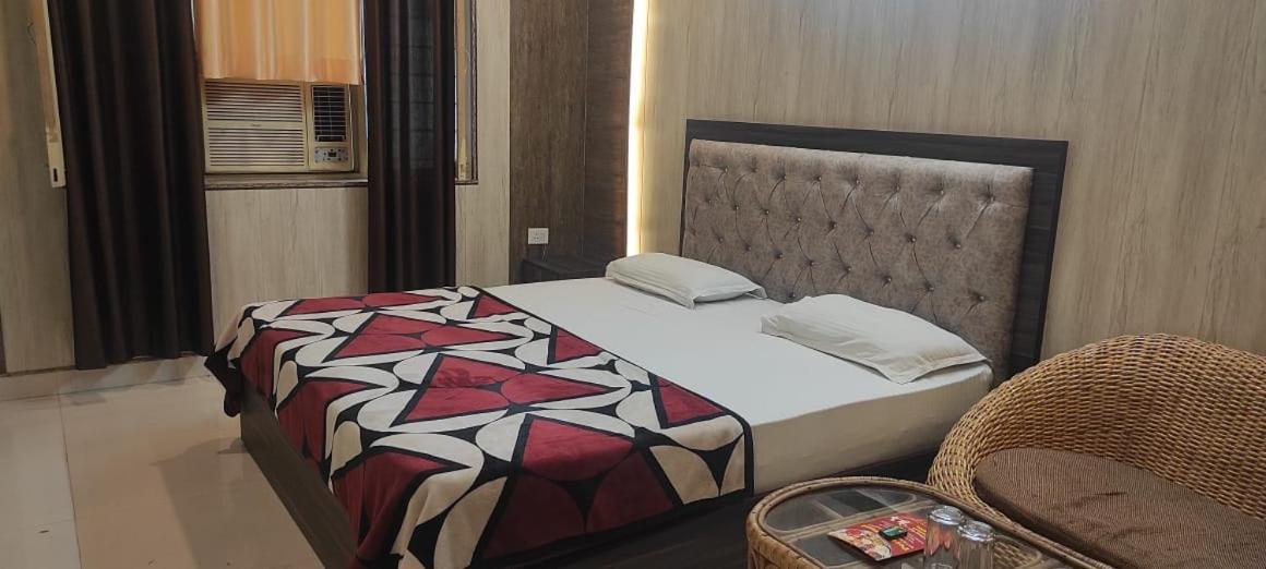 Hotel Shiv Ganga Rishīkesh Esterno foto